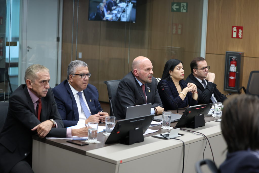 Cierre de sedes universitarias agrava desigualdad educativa regional